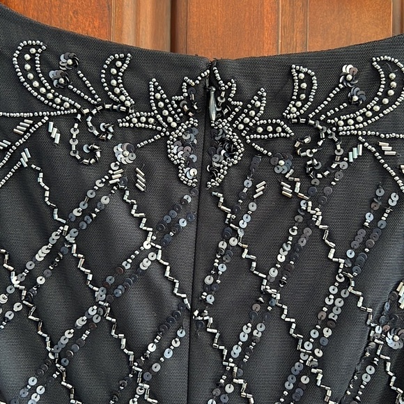 Adrianna Papell beaded navy short dress - size 10 - Picture 9 of 13